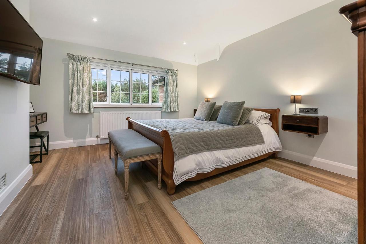 Westleigh Hotel Ashtead Eksteriør billede