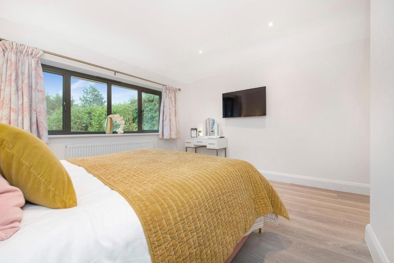Westleigh Hotel Ashtead Eksteriør billede