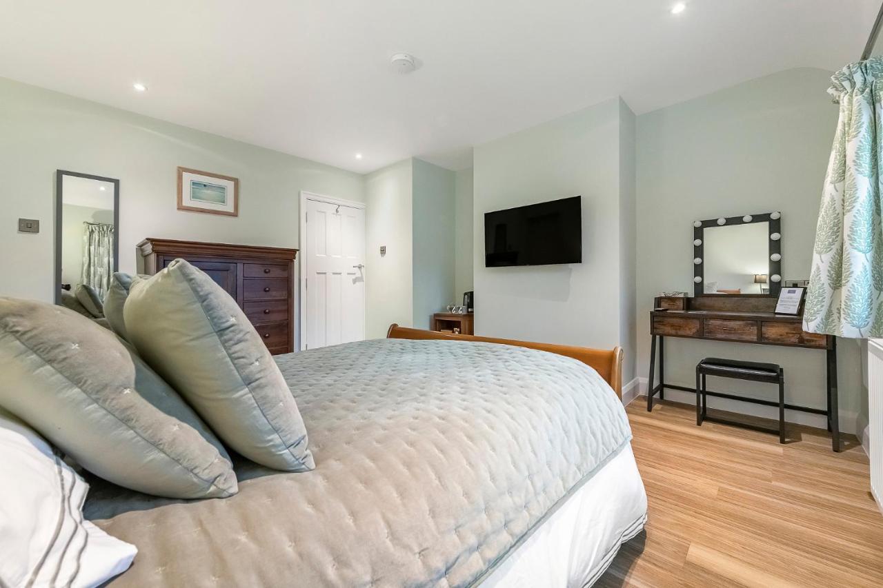 Westleigh Hotel Ashtead Eksteriør billede